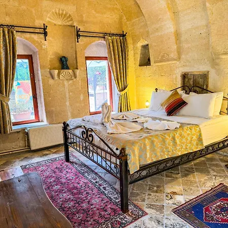 Nomads Cave Hotel & Rooftop Göreme Exterior photo