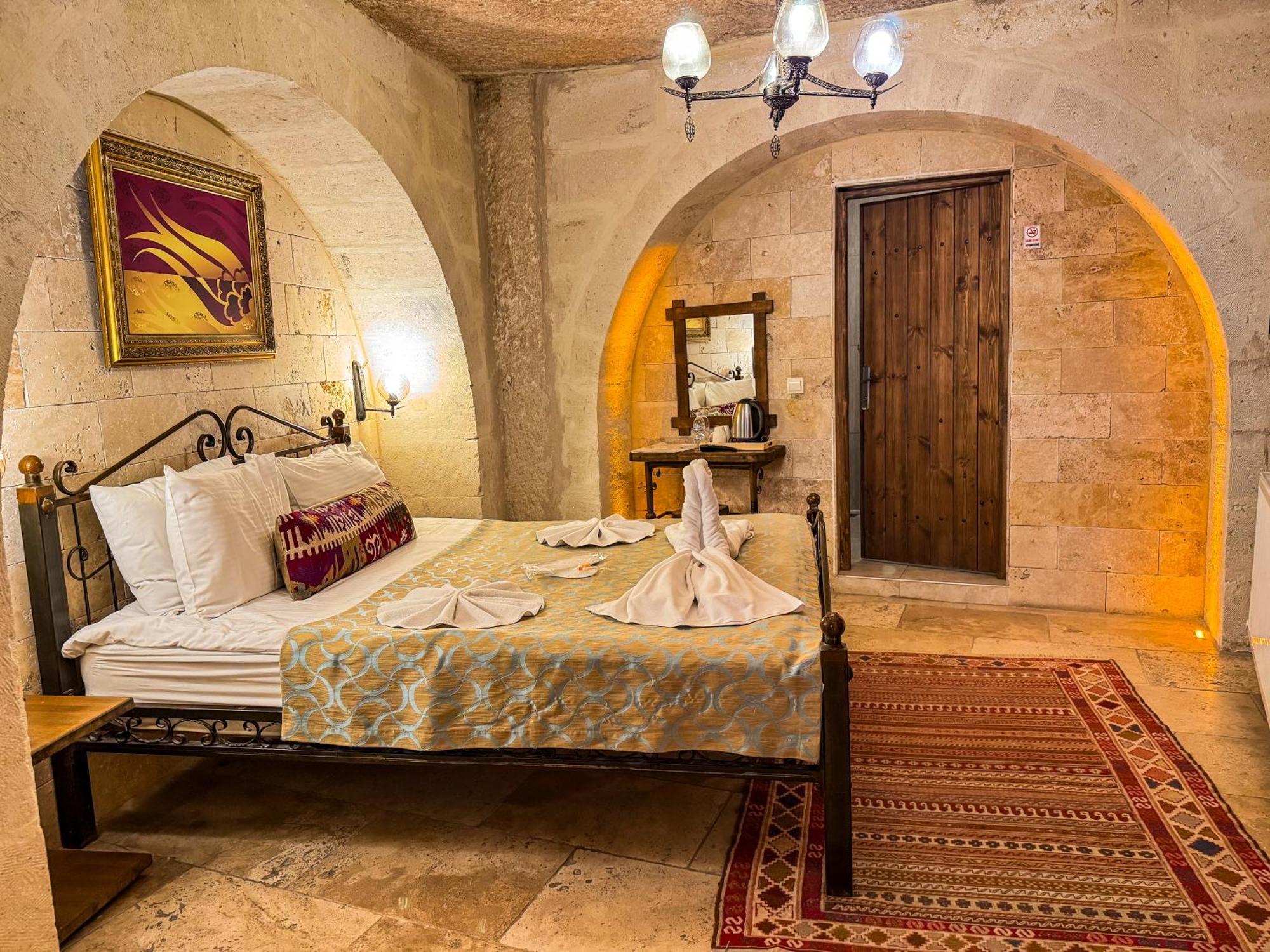 Nomads Cave & Rooftop מלון