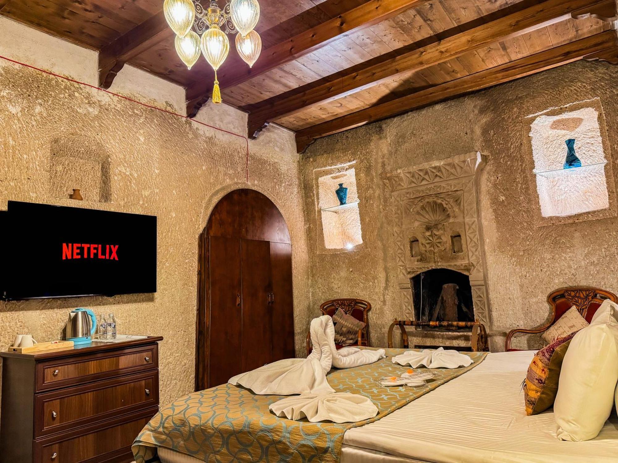 Hotel Nomads Cave & Rooftop 2*